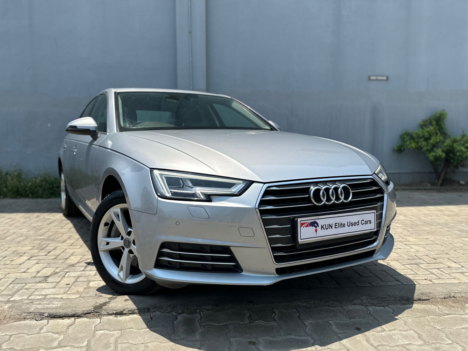 Audi A4