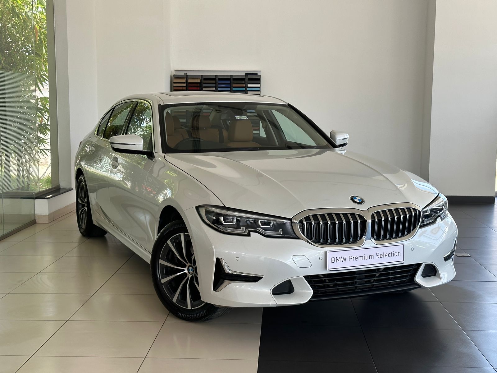 BMW 330Li Gran Luxury Line