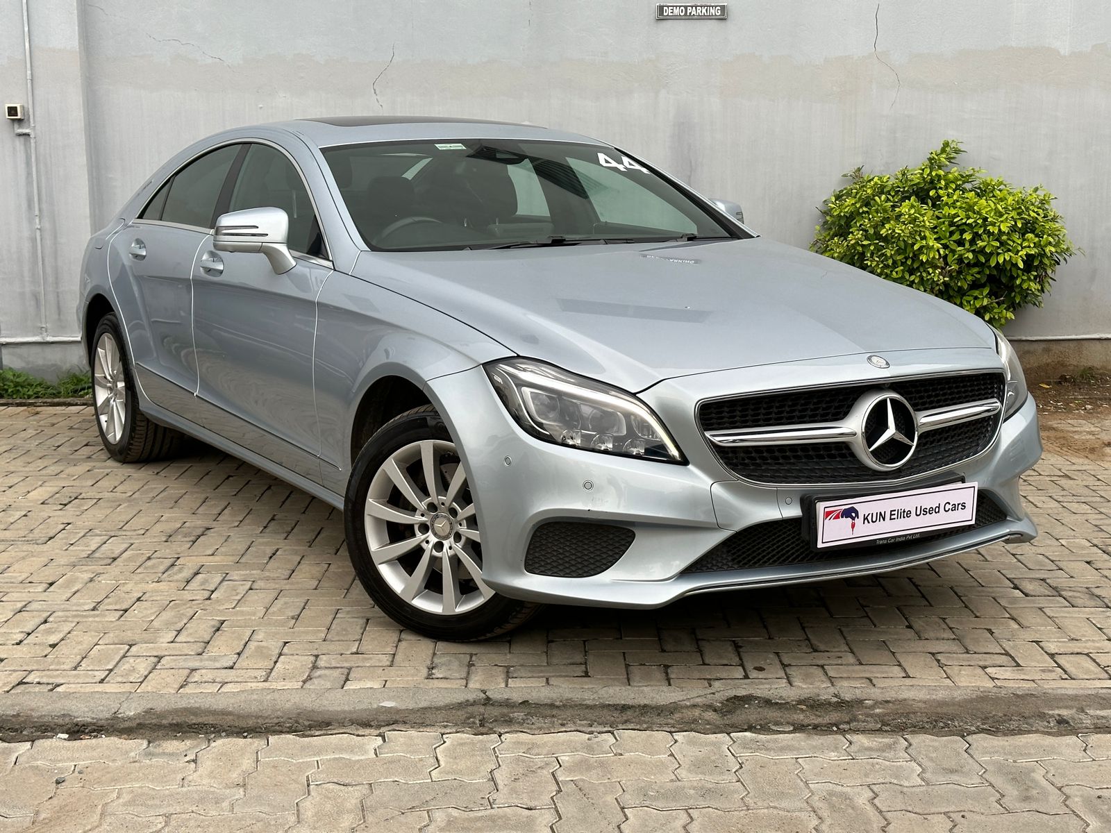 Mercedes benz CLS - 2016 model - 38261 kms