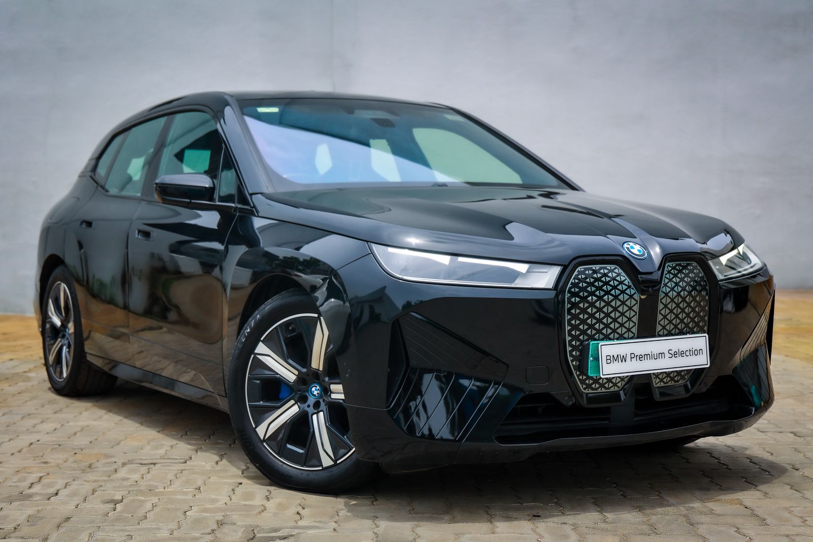 WhatsApp Image 2025-09-12 at 13.57.35 (1)