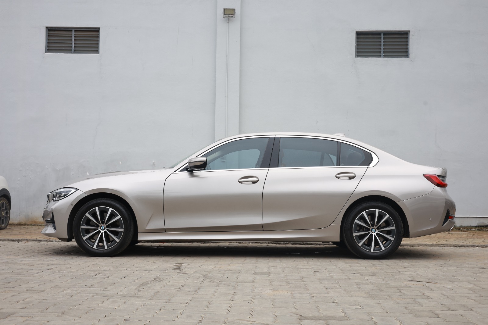 WhatsApp Image 2025-11-22 at 11.35.41 (1)