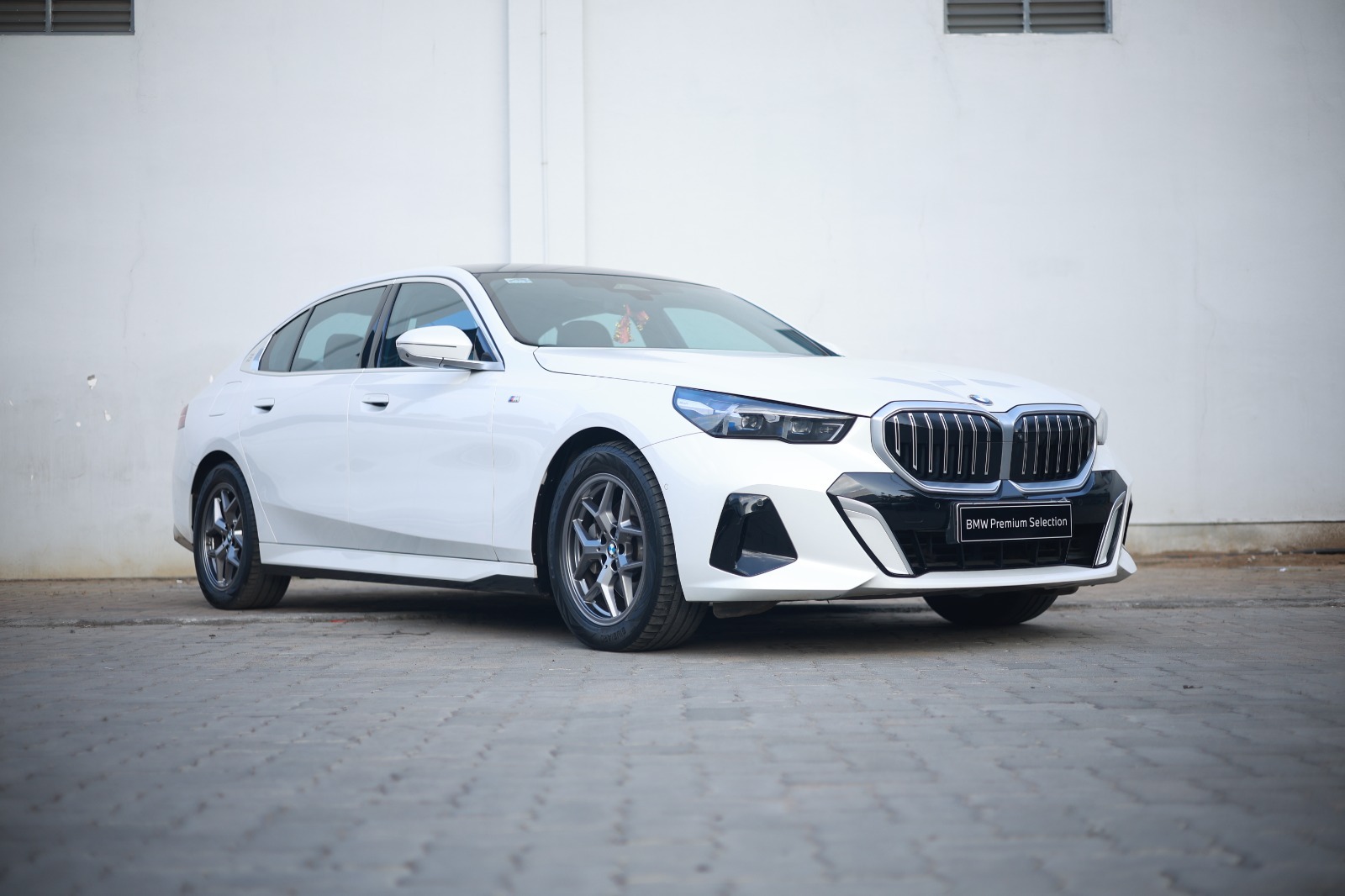 WhatsApp Image 2026-02-06 at 17.37.46 (1)